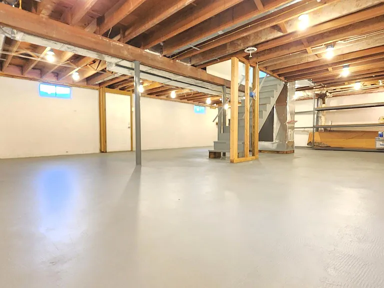5 Glenwood Dr — Photo 29