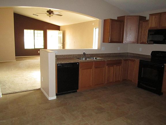 2nd image of 37484 W Amalfi Ave
