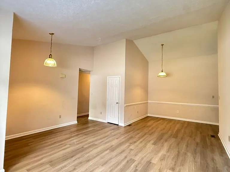 3809 Fox Holw — Photo 8