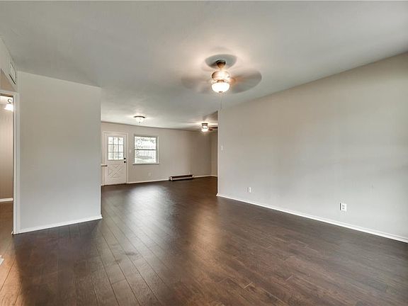 4th image of 2966 Oxfordshire Ln