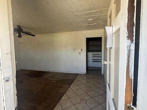 2nd image of 656 Pine St
