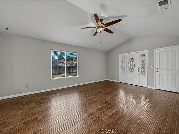 5th image of 3483 Beach St