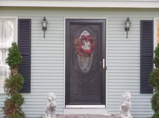 76 Brookhaven Dr, East Longmeadow, MA 01028