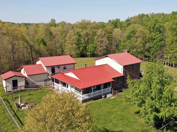 473 Meade Farm Rd, Clintwood, VA 24228