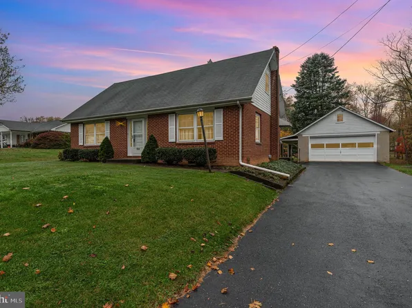 914 S Mountain Rd, Dillsburg, PA 17019