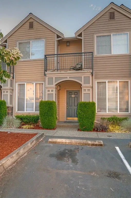 2 bed, 2.5 bath, 1120 sqft, $3,000 — Photo 2