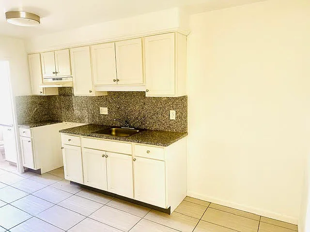 133 Crocker Blvd — Photo 6