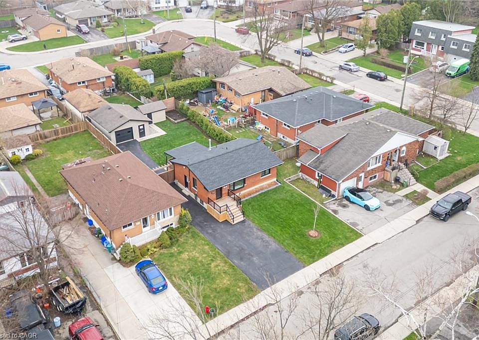1st image of 185 Deschene Ave