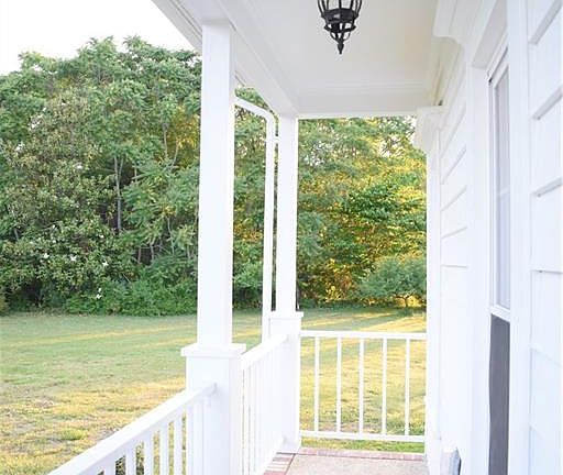 2nd image of 1801 Hillenwood Dr