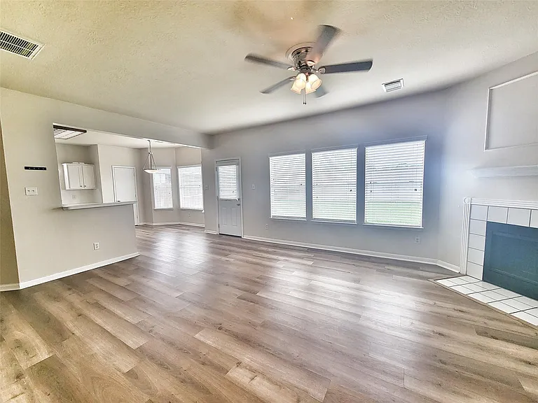 2715 Sailors Moon Dr — Photo 9