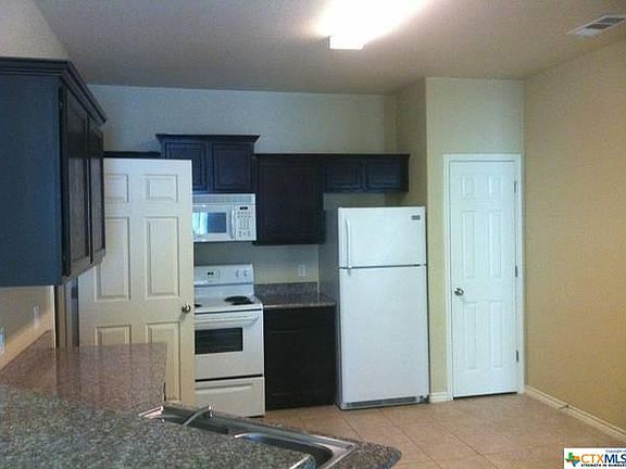4th image of 4301 Cambridge Dr #A