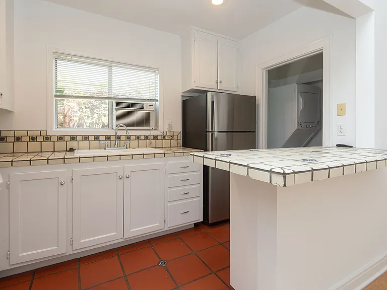 526 N Alta Vista Blvd #9 — Photo 6