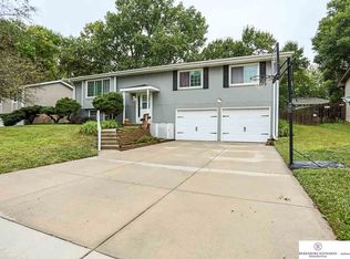 5906 S 152nd Ave, Omaha, NE 68137