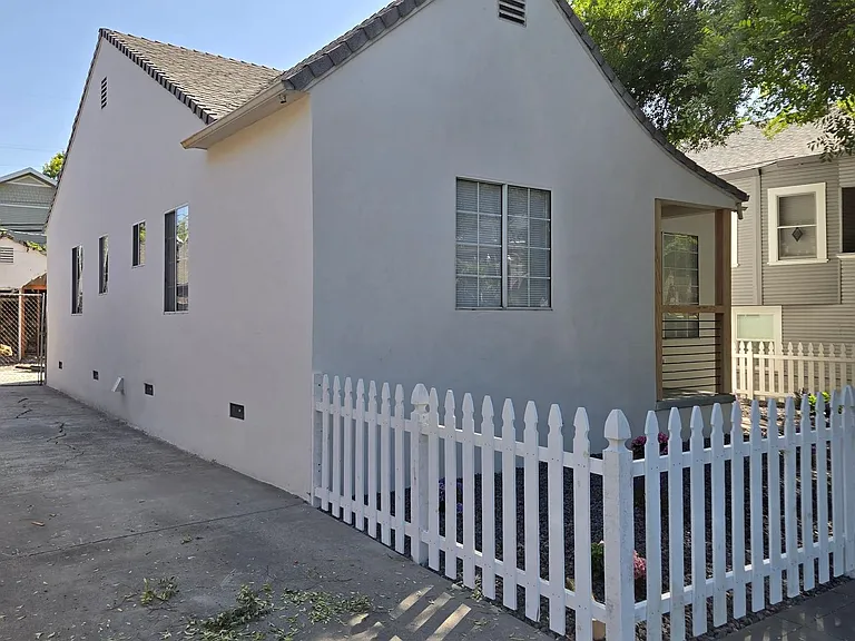 3140 S St — Photo 19
