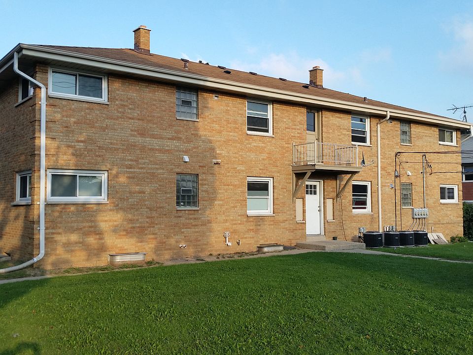 2nd image of 7631 W Beckett Ave