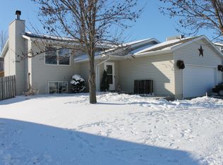 4336 10th St NW, Rochester, MN 55901
