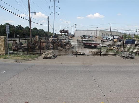 3rd image of 4100 Stadium Dr