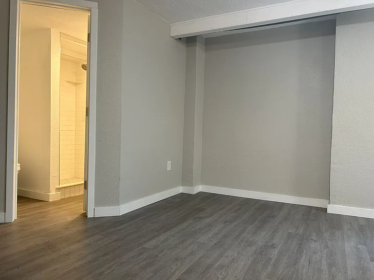 1249 York St #B2 — Photo 8