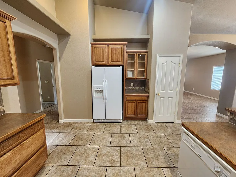 2777 Conventry 2777 Coventry — Photo 15
