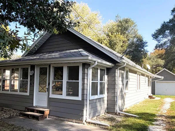 118 N Roosevelt St, North Pekin, IL 61554