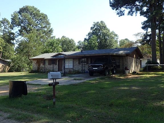 2nd image of 184 Lakeshore Dr
