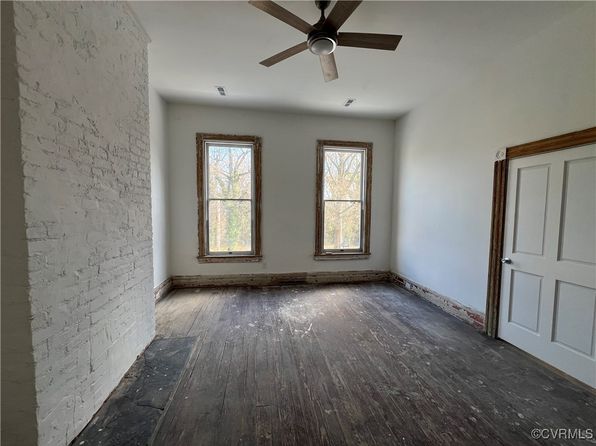 richmond-virginia-444901614 picture