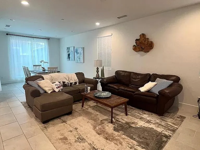 4324 Vineyard Dr — Photo 9