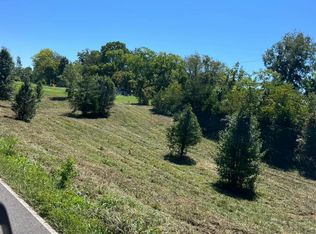 615 Green Hill Rd, Dandridge, TN 37725