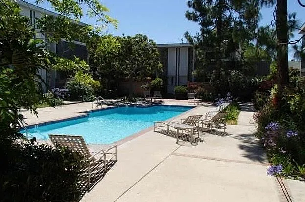 4808 La Villa Marina #J — Photo 6