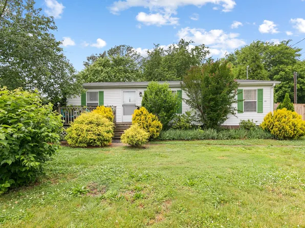 225 Nowlin Dr, Columbia, TN 38401