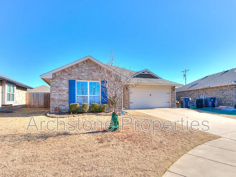 19704 Taggert Dr — Photo 1