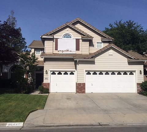 3rd image of 8647 N Whitney Ave