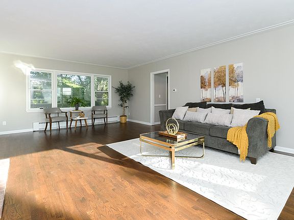 5th image of 5111 Woodmont Dr