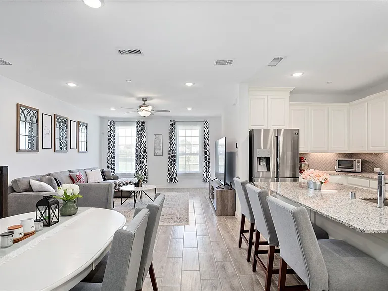 4881 Ellie Ln — Photo 3