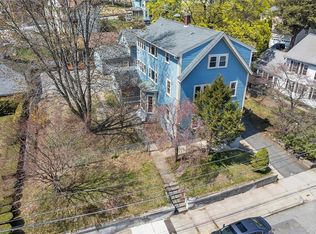 32 Summer St, Woonsocket, RI 02895