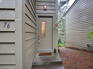 76 Cervantes Cir, Lake Oswego, OR 97035