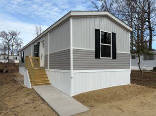 128 Oakwood Dr, Greensboro, NC 27405