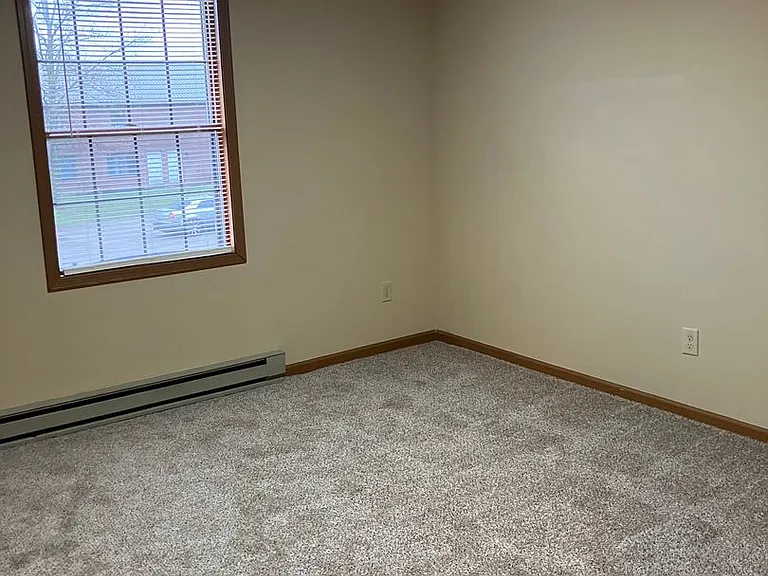 1520 Hawk Cir #B — Photo 12