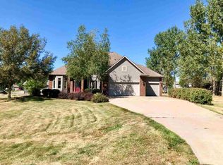 3028 Timberline Dr, Riverside, IA 52327