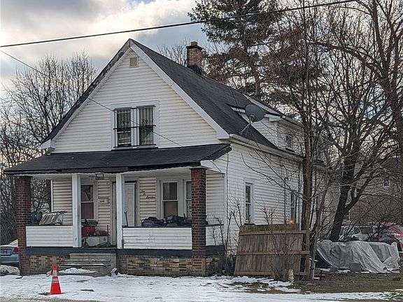 2nd image of 10800 Way Ave