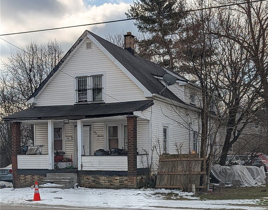 2nd image of 10800 Way Ave