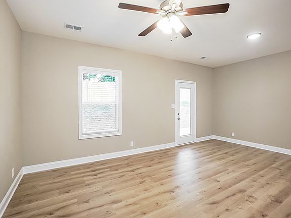 5th image of 3385 Polly Dr #25