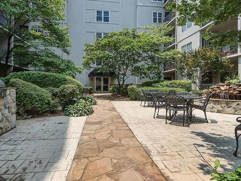 1075 Peachtree Walk NE #A507 — Photo 9