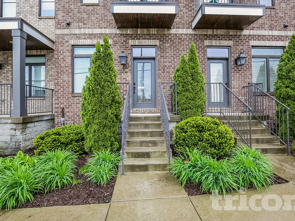 6813 Charlotte Pike #3
