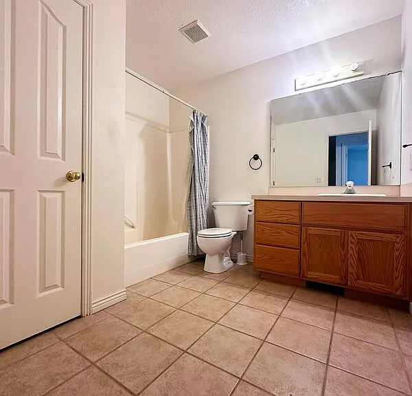 1675 W 100 N #B — Photo 11