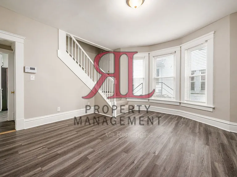 1268 Courtland Ave — Photo 7