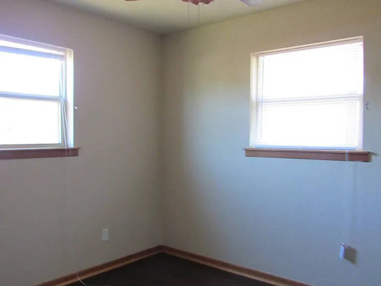2405 NW 42nd St — Photo 19