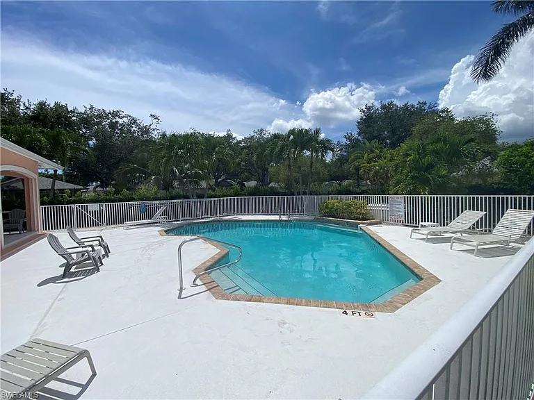 14805 Crooked Pond Ct — Photo 2