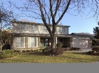 1618 Peachtree Dr, Arlington Heights, IL 60004