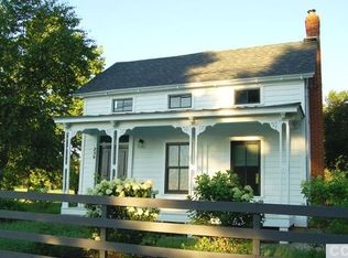 239 Gibbons Rd, Stuyvesant, NY 12173